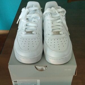 Nike Women's Air Force 1 '07 White Sneakers